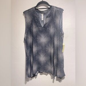 Polka dot blouse (NWT)
